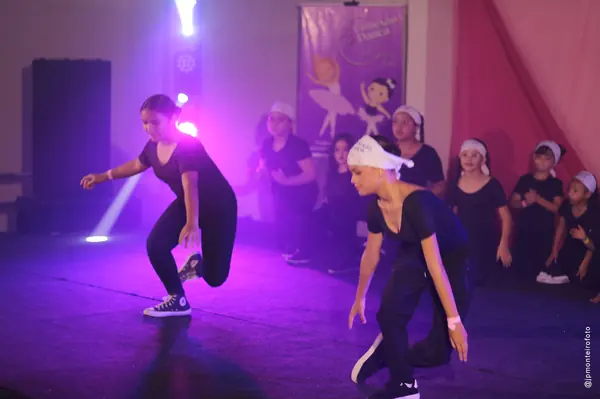 Breaking em cena na Conexão Dança